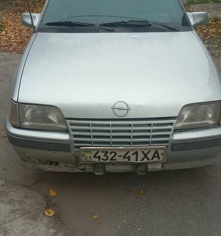 Серый Опель Кадет, объемом двигателя 1.3 л и пробегом 10 тыс. км за 1000 $, фото 1 на Automoto.ua