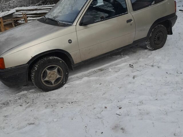 Серый Опель Кадет, объемом двигателя 0 л и пробегом 200 тыс. км за 900 $, фото 1 на Automoto.ua