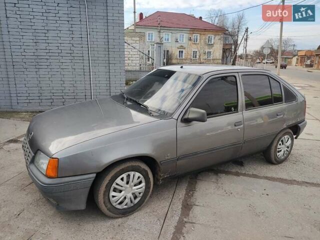 Серый Опель Кадет, объемом двигателя 1.3 л и пробегом 45 тыс. км за 950 $, фото 1 на Automoto.ua