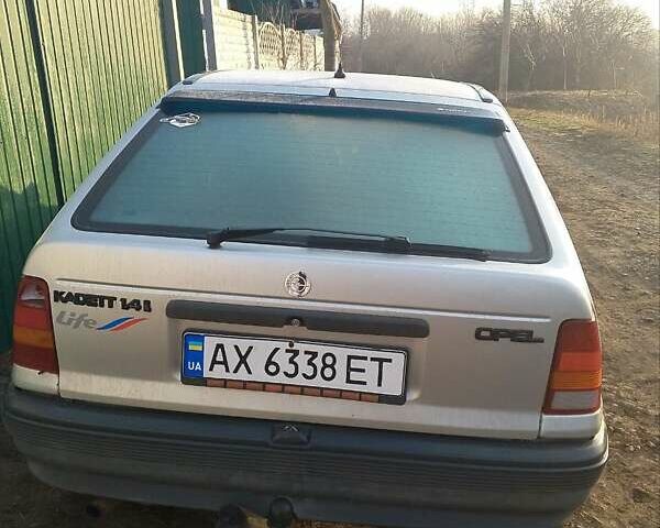 Сірий Опель Кадет, об'ємом двигуна 1.3 л та пробігом 300 тис. км за 550 $, фото 1 на Automoto.ua