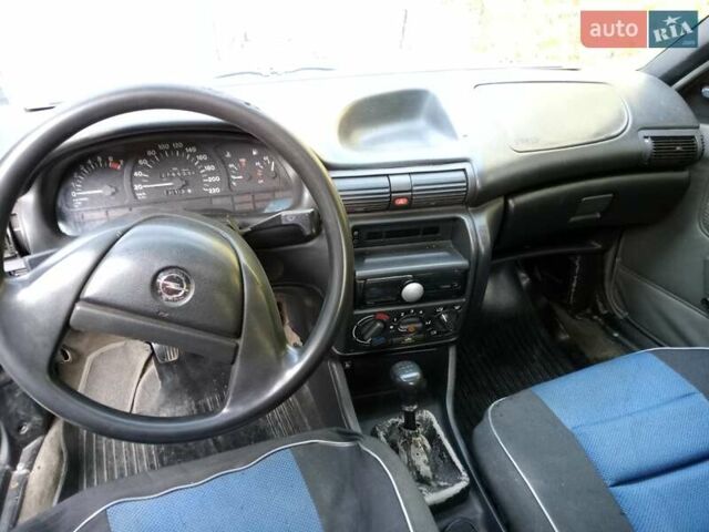 Серый Опель Кадет, объемом двигателя 1.8 л и пробегом 123 тыс. км за 1050 $, фото 1 на Automoto.ua