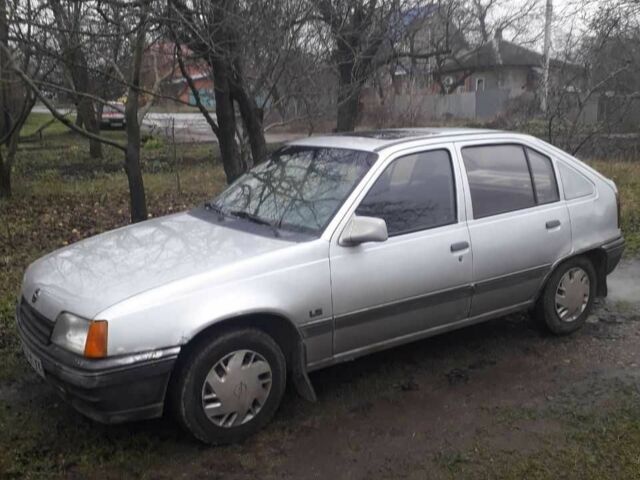 Сірий Опель Кадет, об'ємом двигуна 1.3 л та пробігом 3 тис. км за 1129 $, фото 1 на Automoto.ua