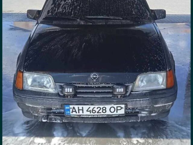 Серый Опель Кадет, объемом двигателя 1.3 л и пробегом 4 тыс. км за 496 $, фото 1 на Automoto.ua