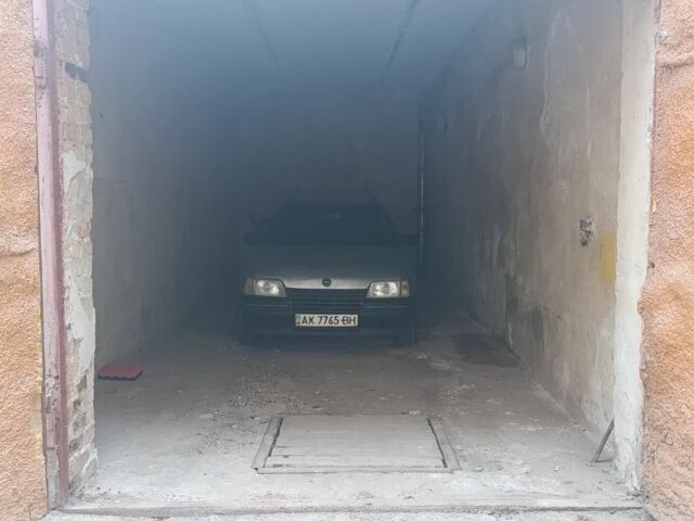 Сірий Опель Кадет, об'ємом двигуна 0 л та пробігом 200 тис. км за 903 $, фото 1 на Automoto.ua