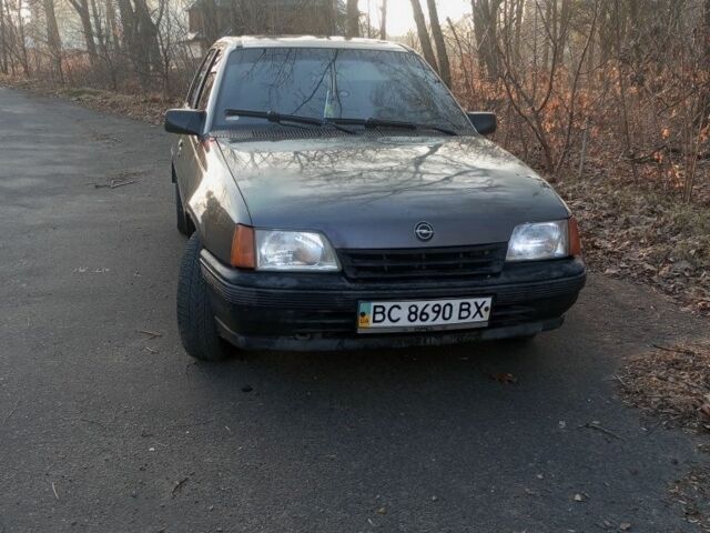 Серый Опель Кадет, объемом двигателя 0 л и пробегом 100 тыс. км за 700 $, фото 1 на Automoto.ua