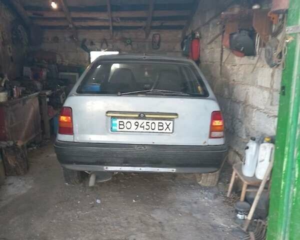 Сірий Опель Кадет, об'ємом двигуна 1.6 л та пробігом 550 тис. км за 550 $, фото 1 на Automoto.ua