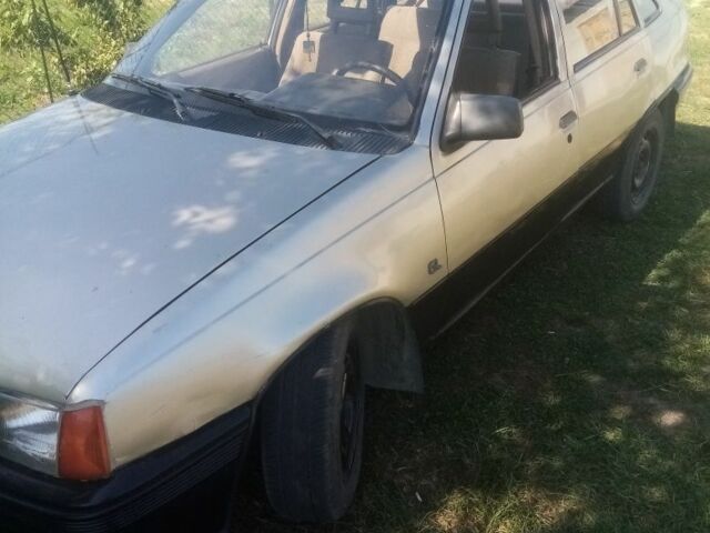 Серый Опель Кадет, объемом двигателя 1 л и пробегом 3 тыс. км за 550 $, фото 1 на Automoto.ua