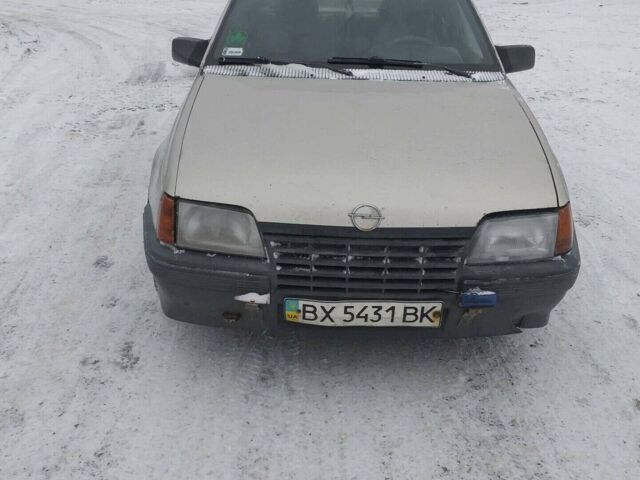 Сірий Опель Кадет, об'ємом двигуна 1.3 л та пробігом 350 тис. км за 650 $, фото 1 на Automoto.ua