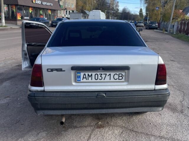 Сірий Опель Кадет, об'ємом двигуна 1.3 л та пробігом 400 тис. км за 510 $, фото 1 на Automoto.ua