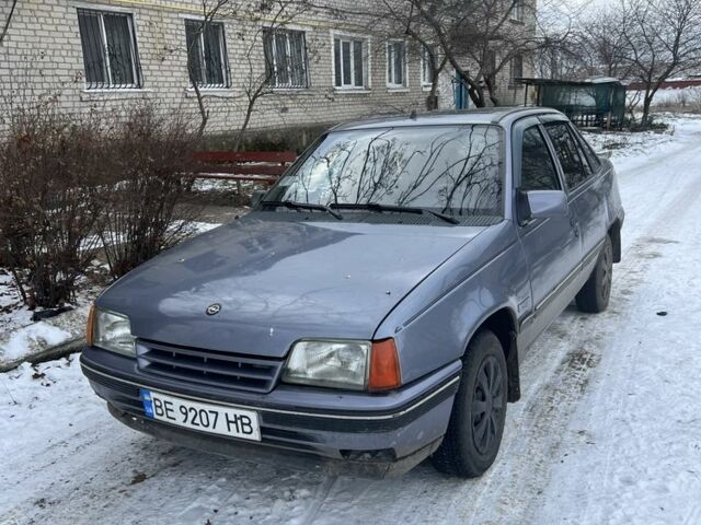 Серый Опель Кадет, объемом двигателя 1.4 л и пробегом 3 тыс. км за 1400 $, фото 1 на Automoto.ua