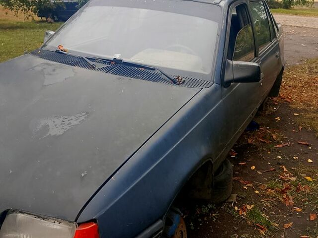 Серый Опель Кадет, объемом двигателя 1.5 л и пробегом 200 тыс. км за 800 $, фото 1 на Automoto.ua