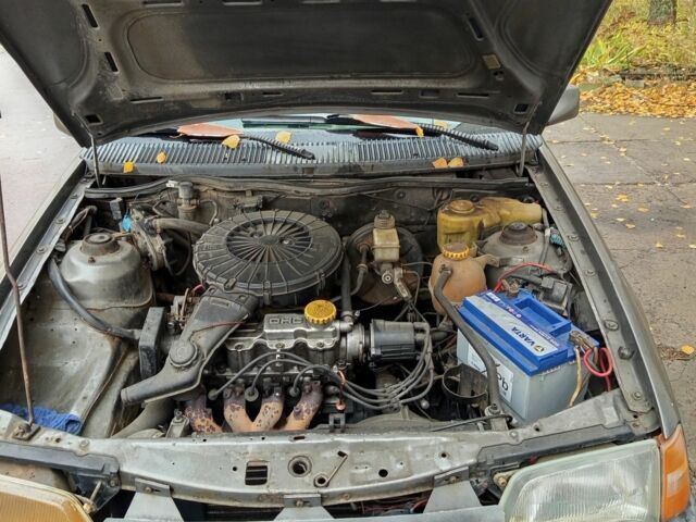 Сірий Опель Кадет, об'ємом двигуна 1.6 л та пробігом 2 тис. км за 714 $, фото 1 на Automoto.ua
