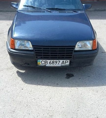Синій Опель Кадет, об'ємом двигуна 0 л та пробігом 400 тис. км за 700 $, фото 1 на Automoto.ua