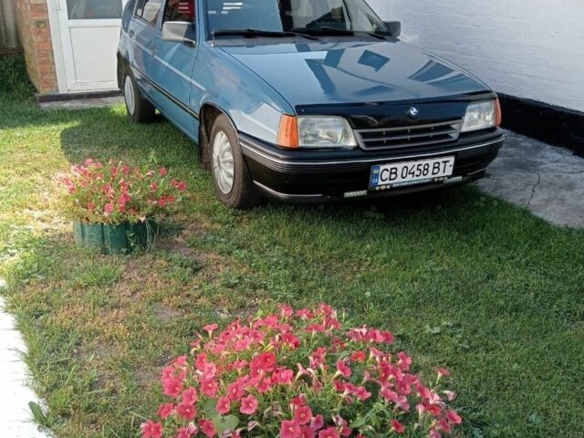 Синий Опель Кадет, объемом двигателя 1.3 л и пробегом 250 тыс. км за 1500 $, фото 1 на Automoto.ua