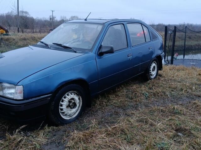 Синий Опель Кадет, объемом двигателя 0 л и пробегом 150 тыс. км за 750 $, фото 1 на Automoto.ua