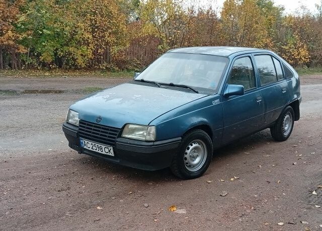 Синій Опель Кадет, об'ємом двигуна 1.3 л та пробігом 330 тис. км за 550 $, фото 1 на Automoto.ua