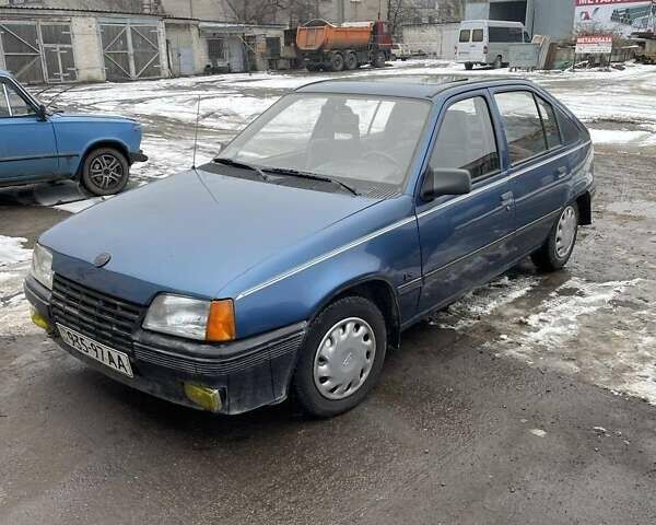 Синий Опель Кадет, объемом двигателя 1.3 л и пробегом 177 тыс. км за 1700 $, фото 1 на Automoto.ua