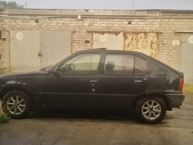 Синий Опель Кадет, объемом двигателя 1.3 л и пробегом 500 тыс. км за 499 $, фото 1 на Automoto.ua