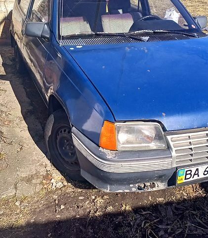 Синий Опель Кадет, объемом двигателя 1.3 л и пробегом 95 тыс. км за 500 $, фото 1 на Automoto.ua