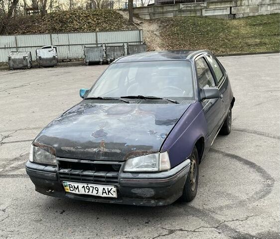 Синий Опель Кадет, объемом двигателя 1.6 л и пробегом 160 тыс. км за 600 $, фото 1 на Automoto.ua