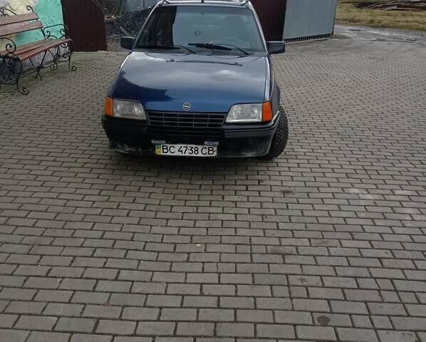 Синій Опель Кадет, об'ємом двигуна 1.8 л та пробігом 100 тис. км за 550 $, фото 1 на Automoto.ua