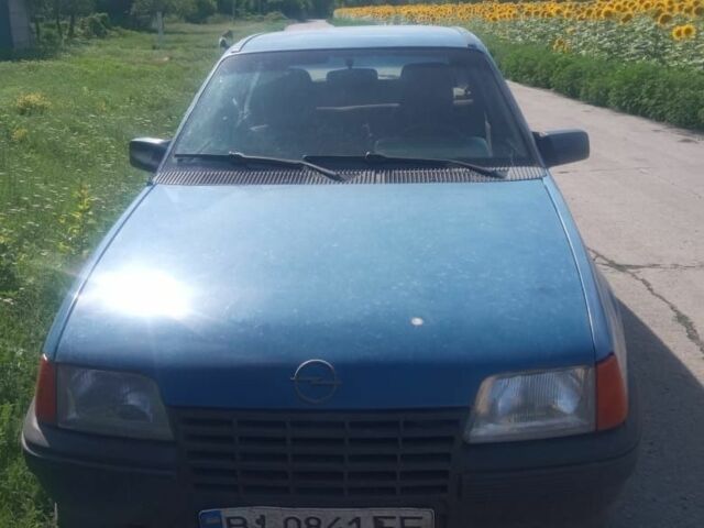 Синій Опель Кадет, об'ємом двигуна 0 л та пробігом 190 тис. км за 450 $, фото 1 на Automoto.ua