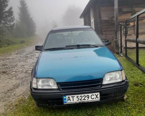 Синий Опель Кадет, объемом двигателя 1.3 л и пробегом 386 тыс. км за 720 $, фото 1 на Automoto.ua