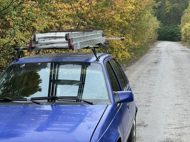 Синий Опель Кадет, объемом двигателя 1.3 л и пробегом 220 тыс. км за 850 $, фото 1 на Automoto.ua
