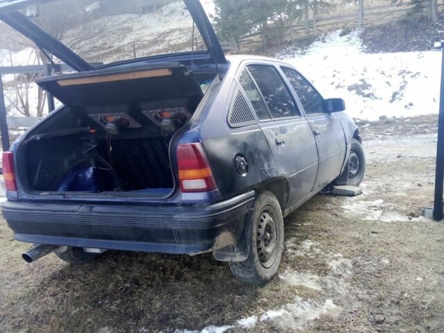Синий Опель Кадет, объемом двигателя 1.3 л и пробегом 387 тыс. км за 600 $, фото 1 на Automoto.ua