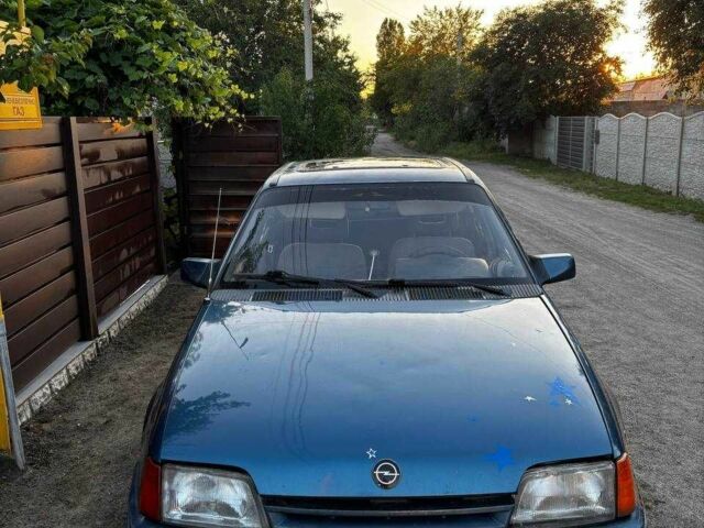 Синий Опель Кадет, объемом двигателя 1.4 л и пробегом 200 тыс. км за 950 $, фото 1 на Automoto.ua