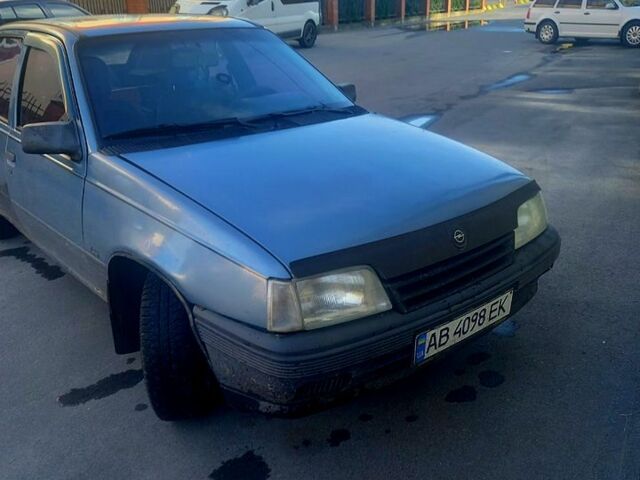 Синій Опель Кадет, об'ємом двигуна 1.4 л та пробігом 0 тис. км за 750 $, фото 1 на Automoto.ua