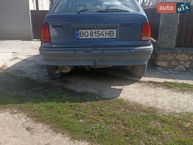Синий Опель Кадет, объемом двигателя 1.4 л и пробегом 300 тыс. км за 450 $, фото 1 на Automoto.ua