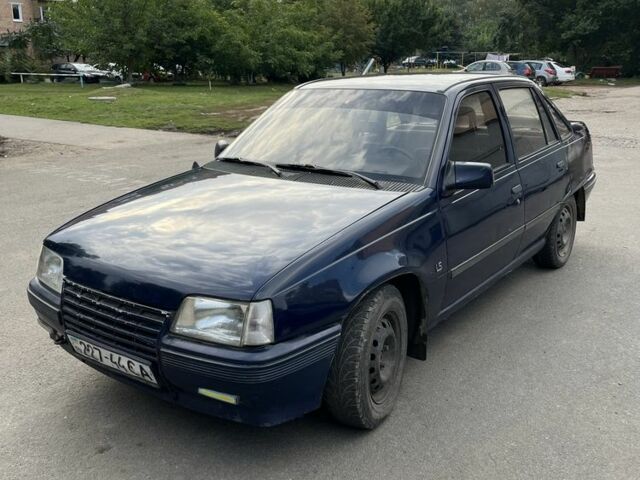 Синій Опель Кадет, об'ємом двигуна 0 л та пробігом 1000 тис. км за 673 $, фото 1 на Automoto.ua