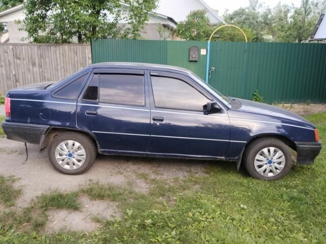 Синий Опель Кадет, объемом двигателя 1.3 л и пробегом 300 тыс. км за 800 $, фото 1 на Automoto.ua