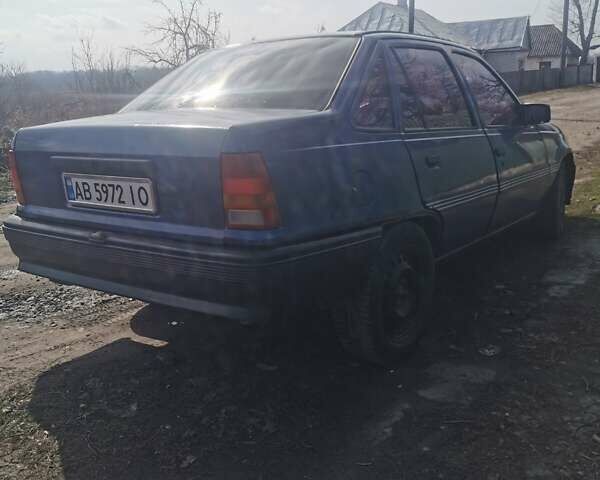 Синий Опель Кадет, объемом двигателя 0 л и пробегом 375 тыс. км за 1100 $, фото 1 на Automoto.ua