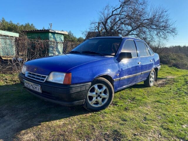 Синий Опель Кадет, объемом двигателя 0 л и пробегом 258 тыс. км за 1200 $, фото 1 на Automoto.ua