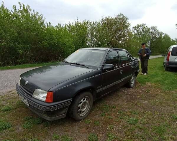 Синий Опель Кадет, объемом двигателя 1.6 л и пробегом 90 тыс. км за 1300 $, фото 1 на Automoto.ua