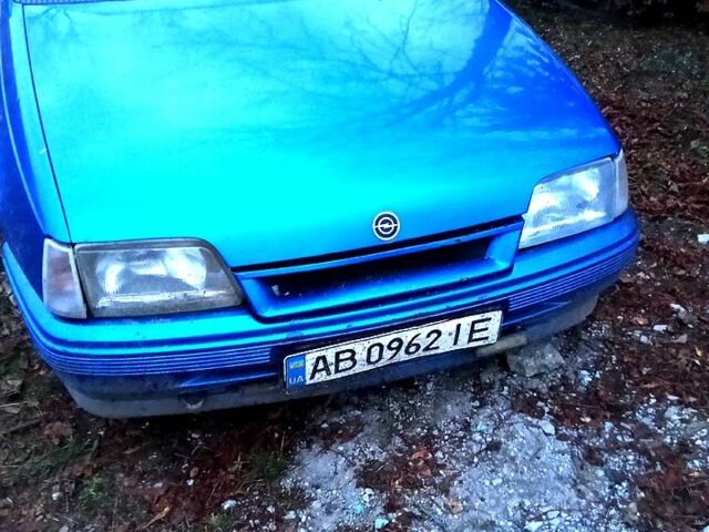 Синий Опель Кадет, объемом двигателя 1.4 л и пробегом 0 тыс. км за 650 $, фото 1 на Automoto.ua