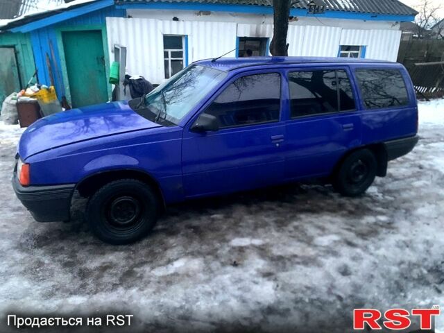Синій Опель Кадет, об'ємом двигуна 1.4 л та пробігом 100 тис. км за 1500 $, фото 1 на Automoto.ua
