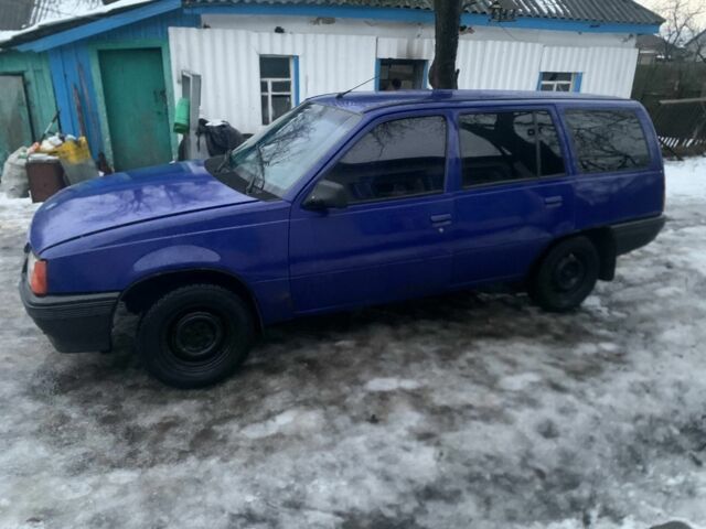 Синій Опель Кадет, об'ємом двигуна 1 л та пробігом 1000 тис. км за 1600 $, фото 1 на Automoto.ua