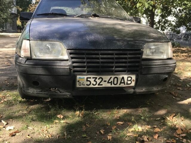 Зеленый Опель Кадет, объемом двигателя 1.3 л и пробегом 3 тыс. км за 400 $, фото 1 на Automoto.ua