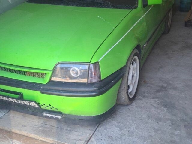 Зеленый Опель Кадет, объемом двигателя 2 л и пробегом 123 тыс. км за 2500 $, фото 1 на Automoto.ua