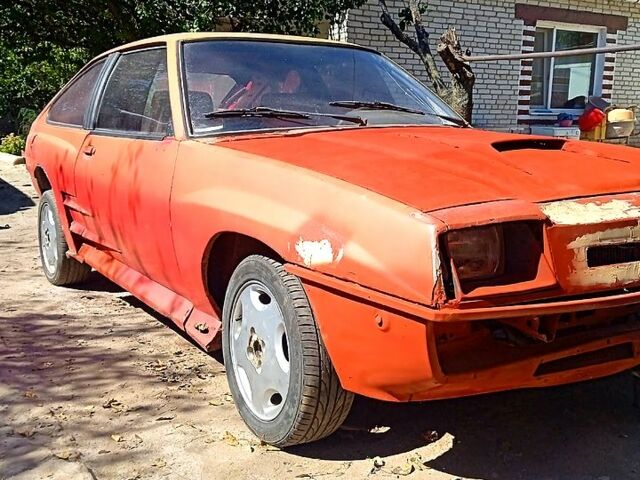 Красный Опель Манта, объемом двигателя 2 л и пробегом 0 тыс. км за 1300 $, фото 1 на Automoto.ua