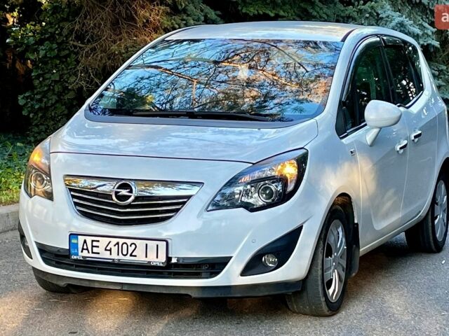 Білий Опель Меріва, об'ємом двигуна 1.69 л та пробігом 218 тис. км за 6500 $, фото 1 на Automoto.ua