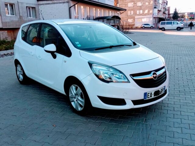 Білий Опель Меріва, об'ємом двигуна 1.6 л та пробігом 158 тис. км за 8200 $, фото 1 на Automoto.ua