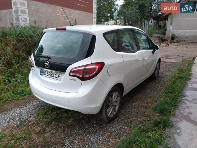 Белый Опель Мерива, объемом двигателя 1.36 л и пробегом 122 тыс. км за 8200 $, фото 1 на Automoto.ua