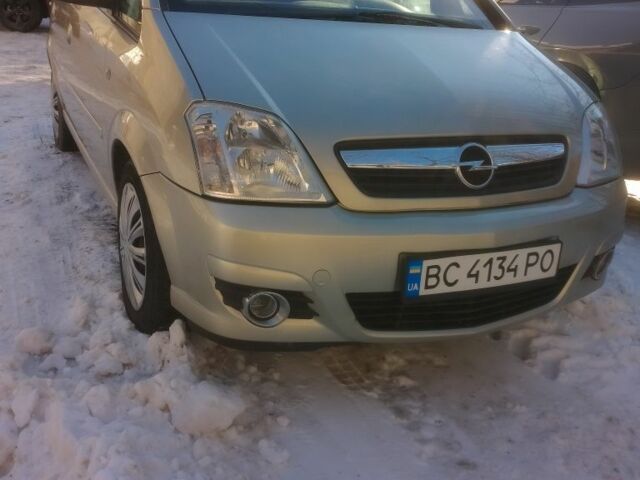 Бежевый Опель Мерива, объемом двигателя 1.6 л и пробегом 232 тыс. км за 5700 $, фото 1 на Automoto.ua