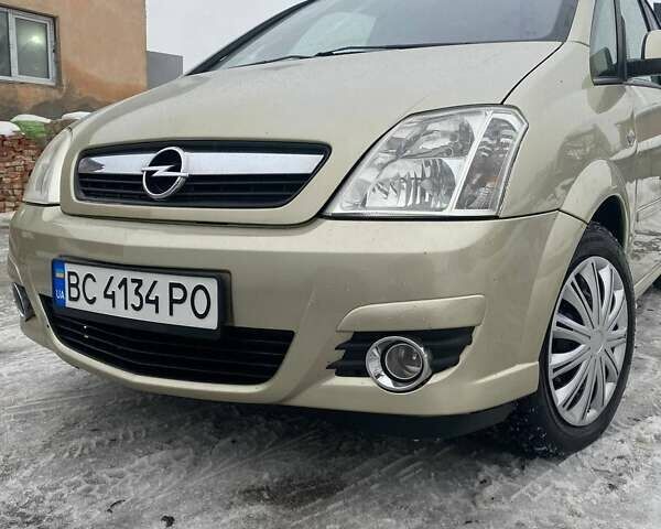 Бежевий Опель Меріва, об'ємом двигуна 1.6 л та пробігом 233 тис. км за 4900 $, фото 1 на Automoto.ua