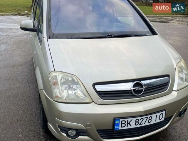 Бежевый Опель Мерива, объемом двигателя 1.6 л и пробегом 130 тыс. км за 4400 $, фото 1 на Automoto.ua