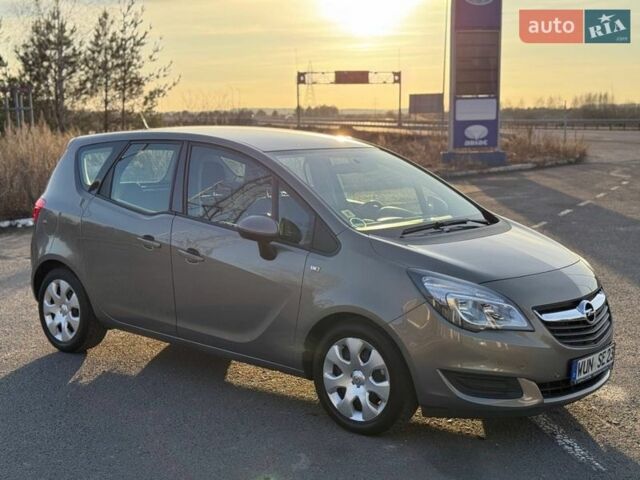 Бежевый Опель Мерива, объемом двигателя 1.4 л и пробегом 170 тыс. км за 8350 $, фото 1 на Automoto.ua